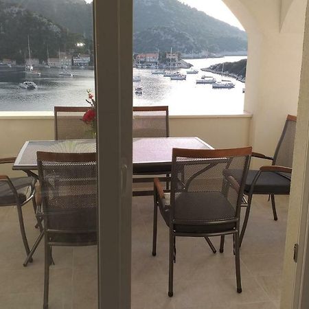 Apartment Zaklopatica Lastovo Zewnętrze zdjęcie