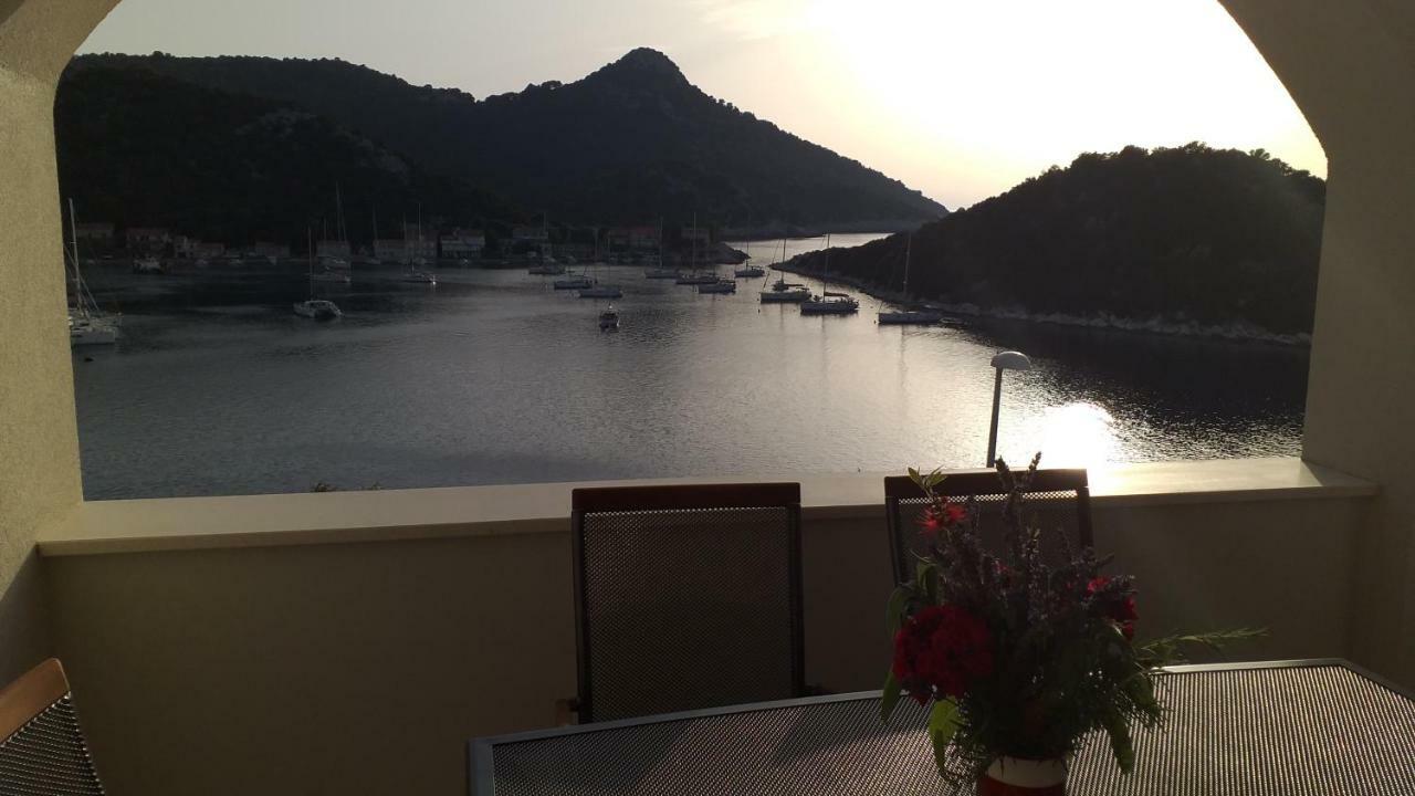 Apartment Zaklopatica Lastovo Zewnętrze zdjęcie