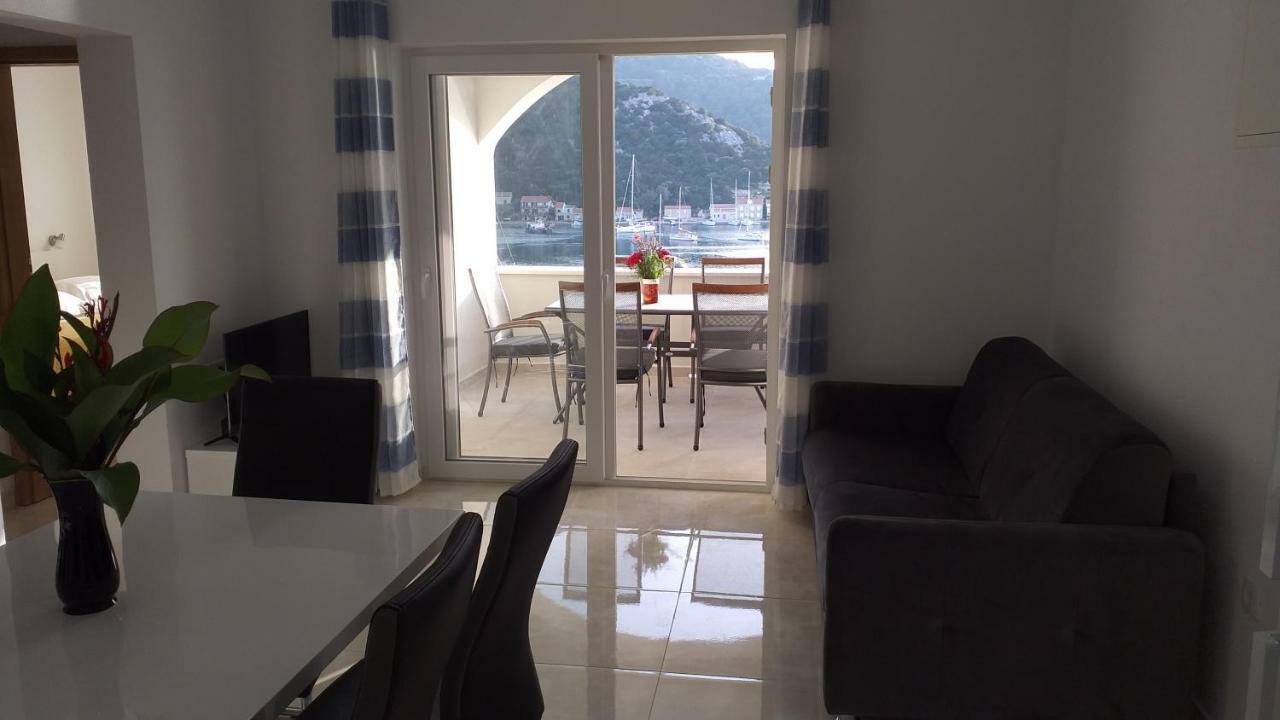 Apartment Zaklopatica Lastovo Zewnętrze zdjęcie