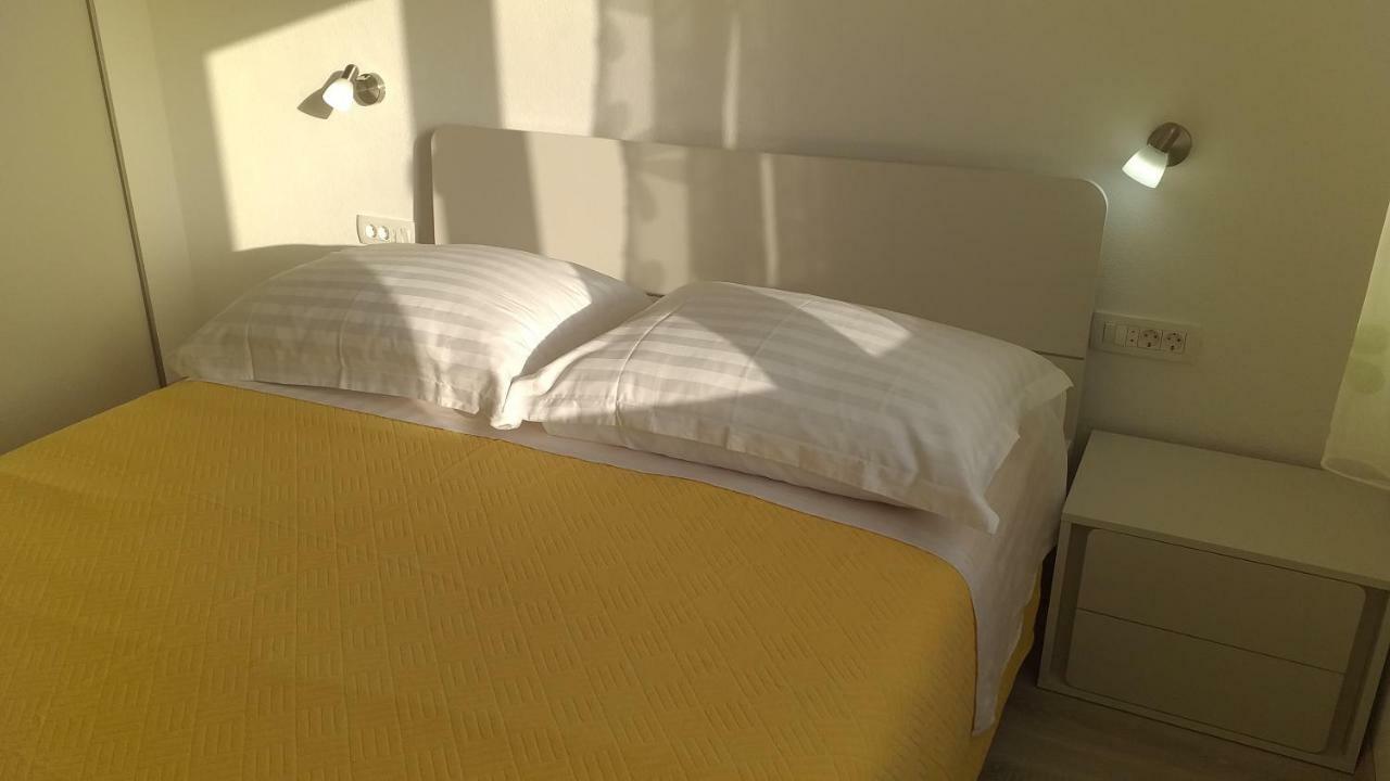 Apartment Zaklopatica Lastovo Zewnętrze zdjęcie